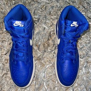 Air Jordan 1 Retro High OG Hyper Royal 2018